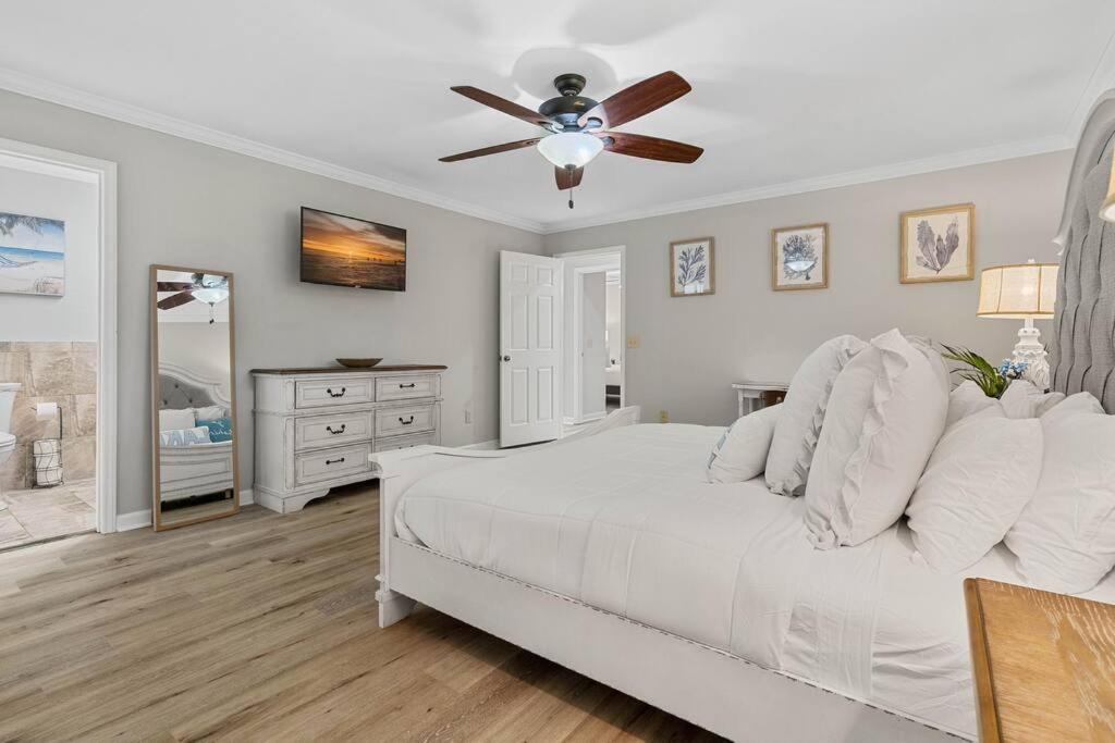 Cozy Lake Home - Jacuzzi King Bed Marina Access Mooresville Bagian luar foto