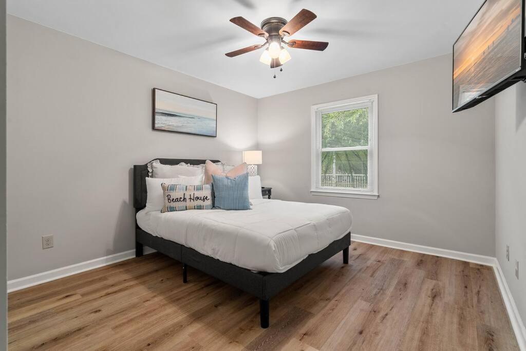 Cozy Lake Home - Jacuzzi King Bed Marina Access Mooresville Bagian luar foto